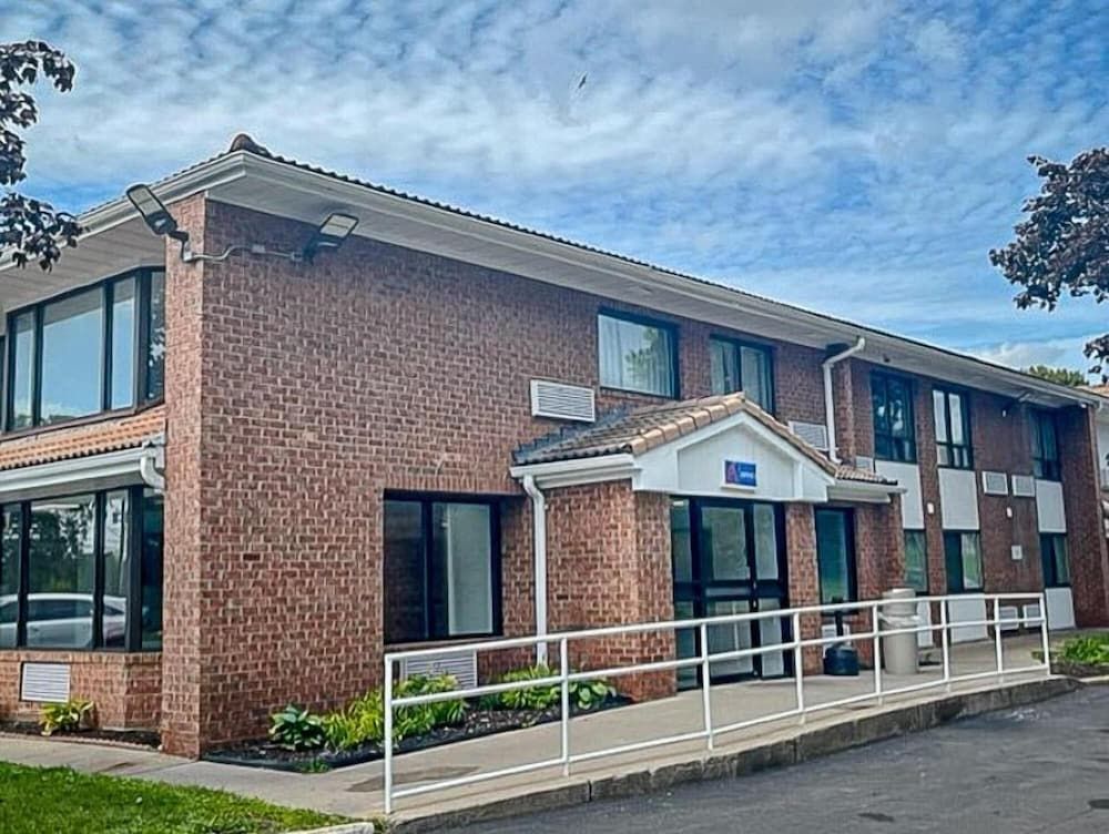 Studio 6 - East Syracuse, NY – Airport 2 estrellas en Syracuse