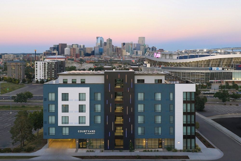 Courtyard by Marriott Denver Downtown West -1 estrellas en Denver