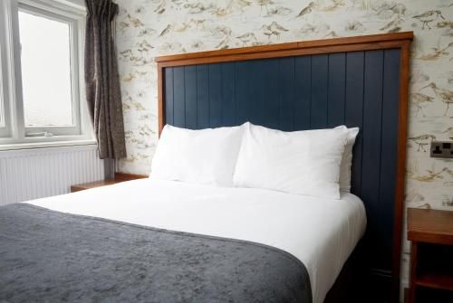 White Rabbit by Chef & Brewer Collection 3