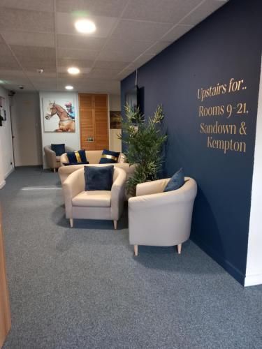 Sandown Park Lodge 2