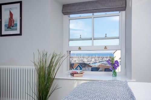 Golden Vanity, Maritime Suites, Brixham 2