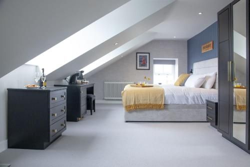 Provident, Maritime Suites, Brixham 2