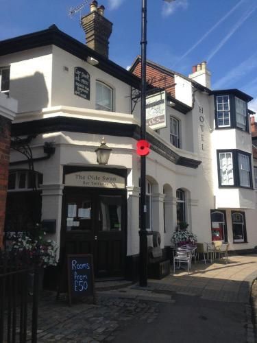 The Olde Swan Hotel 3 estrelas em Chertsey