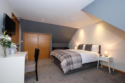 The Square Kintore 2