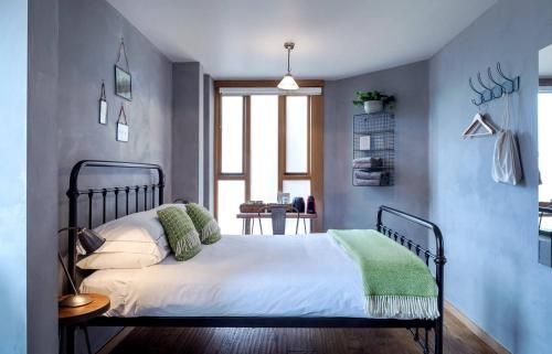 Flint Barns, Rathfinny Wine Estate 2