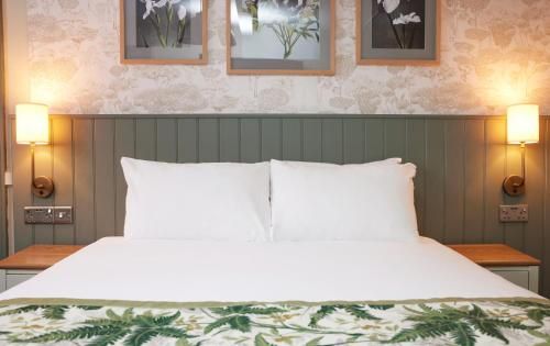 The Kings Head Wroxham by Greene King Inns 2