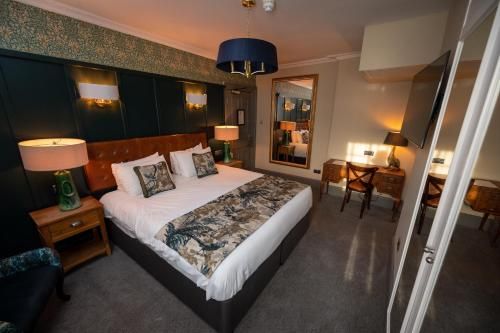 Riverside Hotel by Chef & Brewer Collection 3