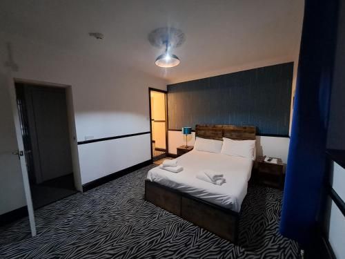 Boathouse Hotel 3
