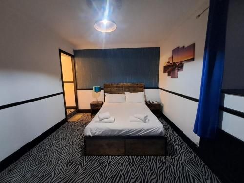 Boathouse Hotel 2