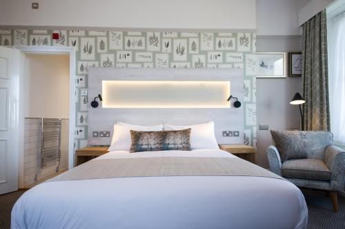 The Cow & Calf by Innkeeper's Collection 3