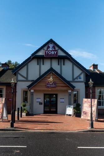 Toby Carvery Strathclyde, M74 J6 by Innkeeper's Collection 3 estrelas em Bellshill