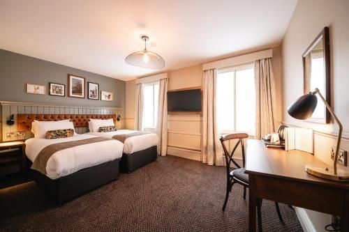 The Bears Head by Innkeeper's Collection 3