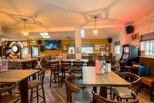 Wee Waif by Greene King Inns 3