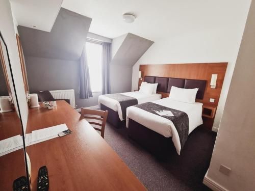 Cross Keys by Chef & Brewer Collection 3