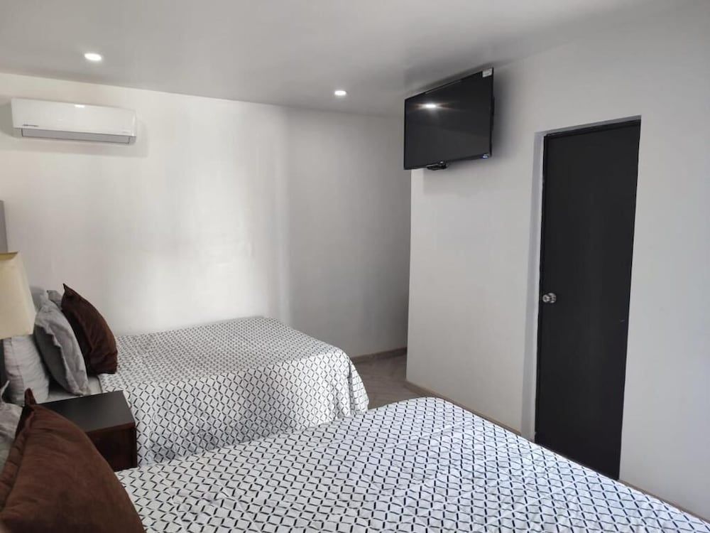 HOTEL DON QUIJOTE 3 estrellas en Mexicali