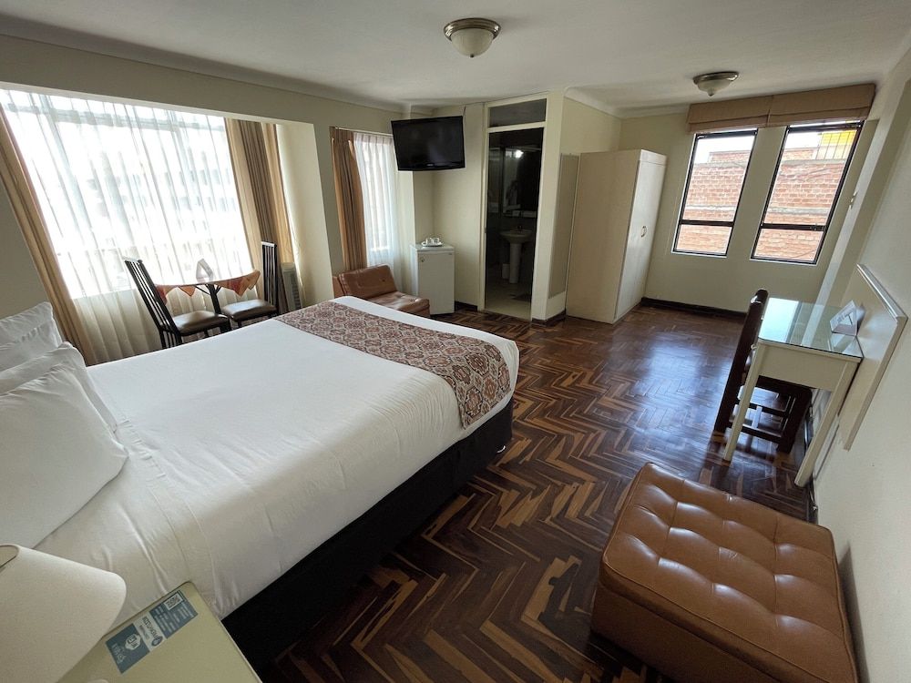 HOTEL PREMIER 3