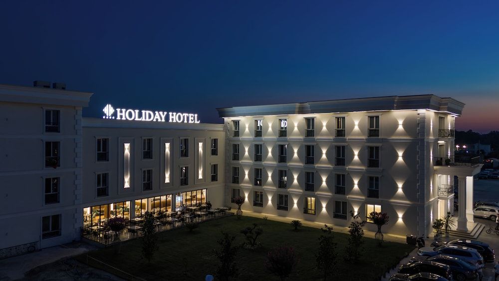 Holiday Hotel 4 estrellas en Tirana