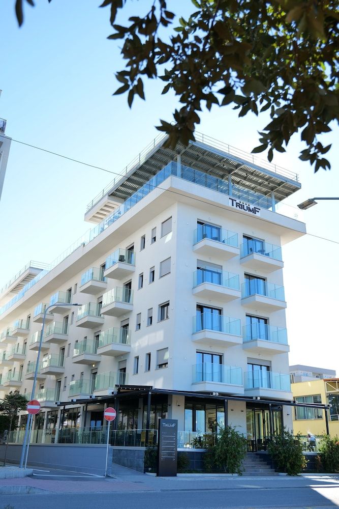 Hotel Triumf Shengjin 4 estrellas en Lezhë