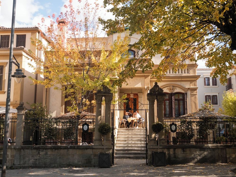 Vila Ebel Hotel Pool & Spa 5 estrelas em Korçë