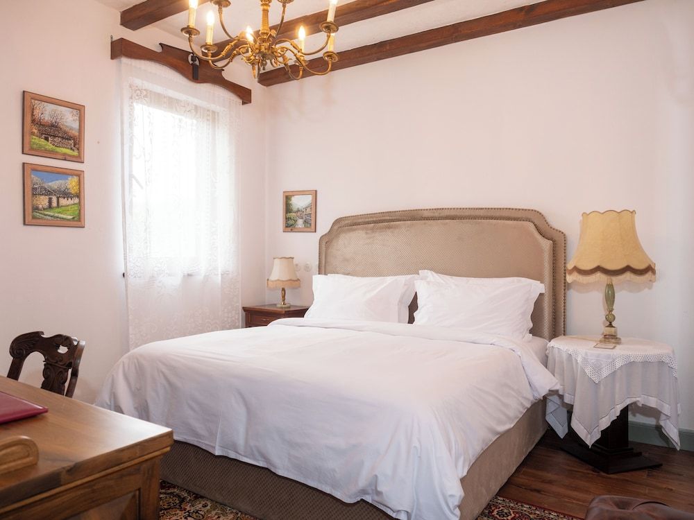 Vila Ebel Hotel Pool & Spa 3