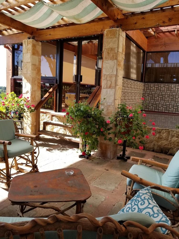 Finca Paraiso Mountain Retreat 2