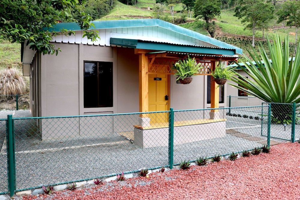 Coffee Pickers Village By Hacienda Orosi 3