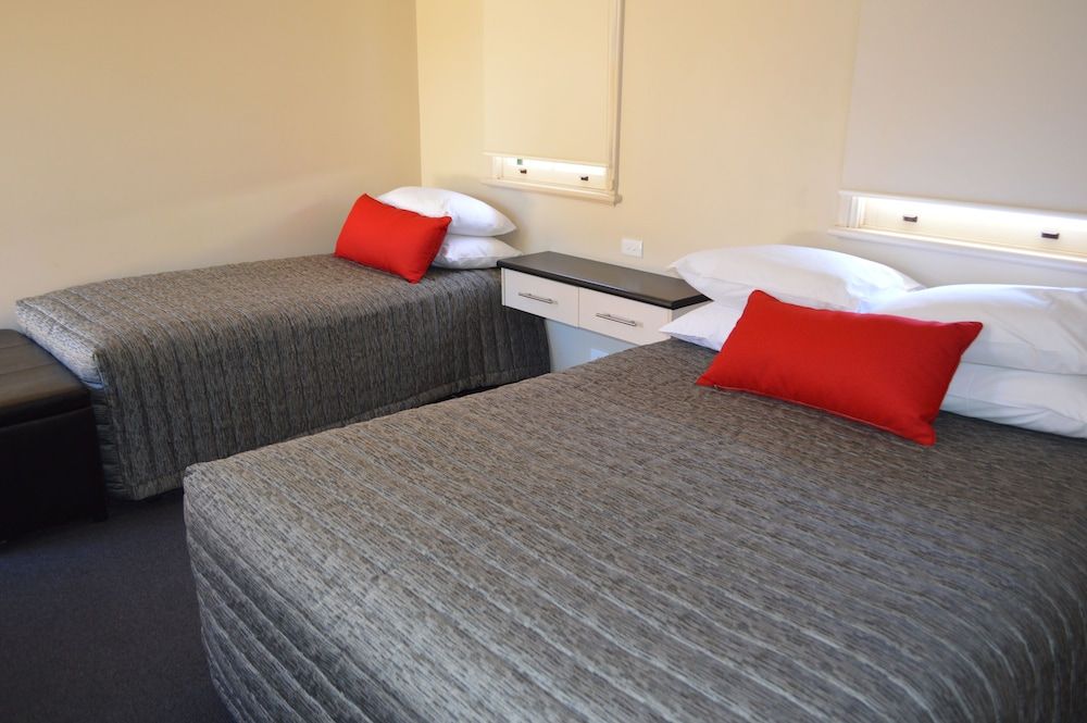 Prince of Wales Motel 3