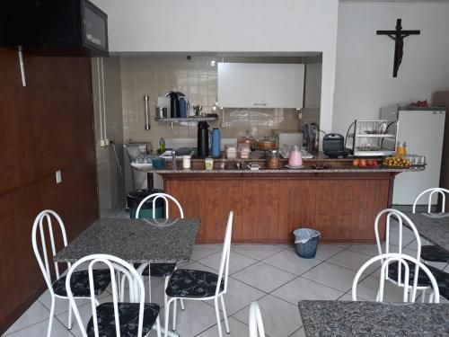 HOTEL PINOTTI LTDA 3