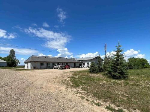 The Trail Inn - Yarbo, SK - Near Esterhazy & Mosaic K1, K2, & K3 2