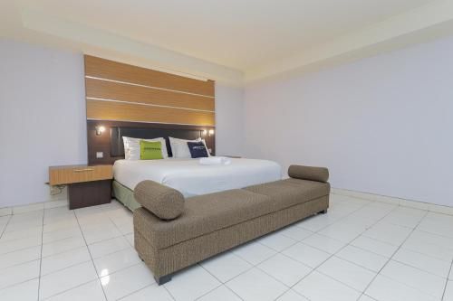Urbanview Hotel Taman Suci Denpasar Bali 3