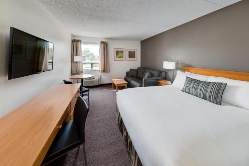 Heritage Inn Hotel & Convention Centre - Moose Jaw 2