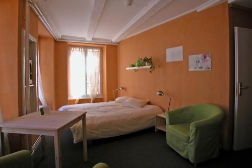 Le Café-Hôtel de L'Aubier 2