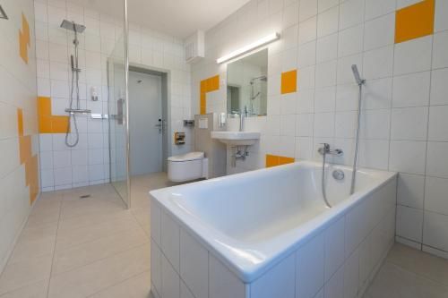 Boutique Hotel BS16 before Bern City Parking gratis 3