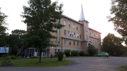 MHotel Domaine l'Envolée- Maison Fleurie 3