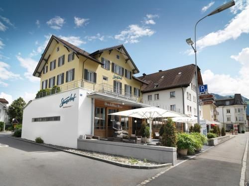Boutique Hotel Stanserhof 3 stelle a Stans