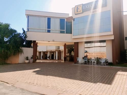 Executive Hotel MT 3