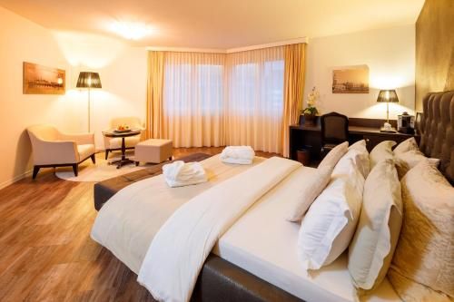 Business Hotel First 2