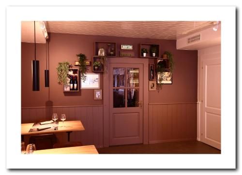 Hotel-Rotisserie La Tour Rouge 2