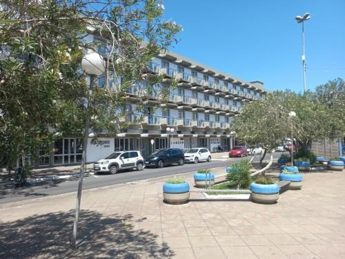 HOTEL BEIRA-MAR CENTRO DE EVENTOS 3 estrelas em Tramandaí