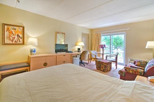 Hotel Motel Penn-Mass 2