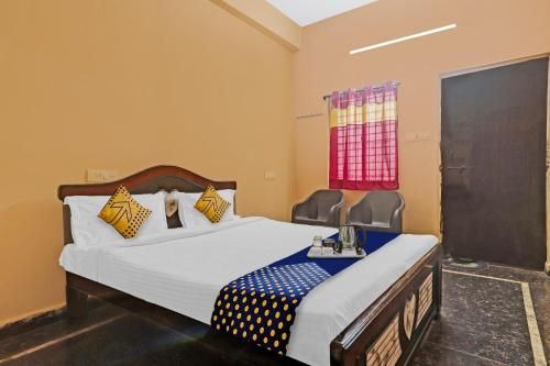 Hotel O Sree Krishna 2