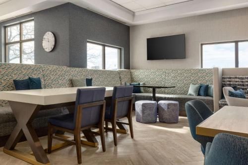 Hampton Inn by Hilton Napanee 3