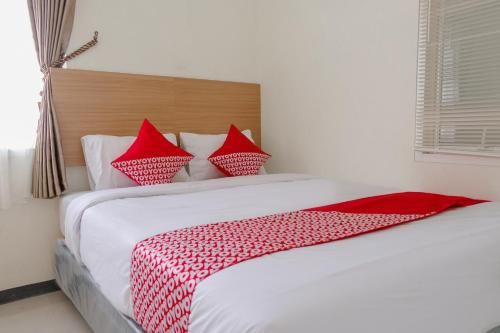 OYO 1247 Antosa Family Residence 3