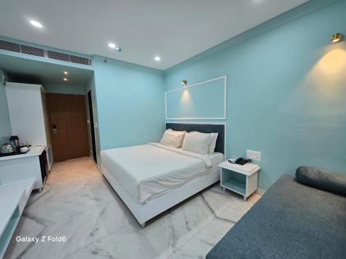 The Everest Hill Resort 3