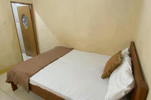 Central House Karimunjawa Mitra RedDoorz 3