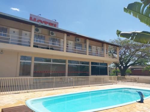 Leme Plaza Hotel 3 estrelas em Leme