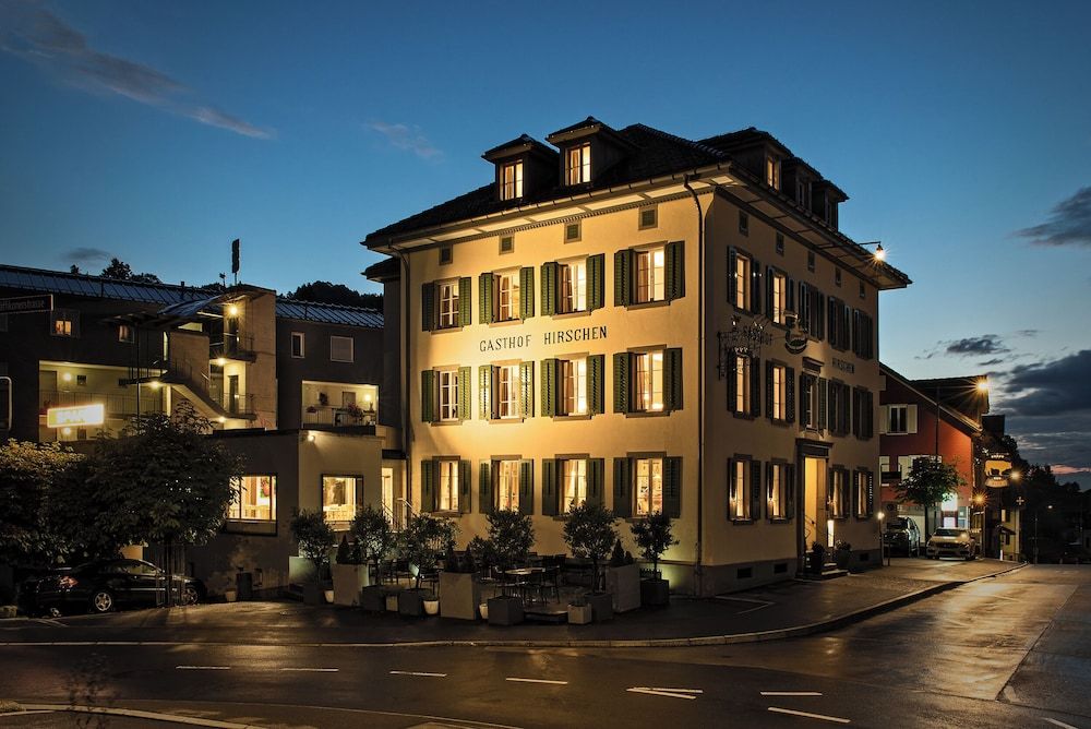 Hotel zum Hirschen 3 estrellas en Feusisberg