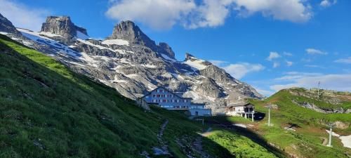 Bärghuis Jochpass - Alpine Hideaway - 2222müM -1 estrellas en Engelberg