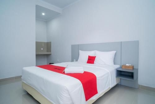 RedDoorz @ Jalan Gunung Talang Mahendradatta 2