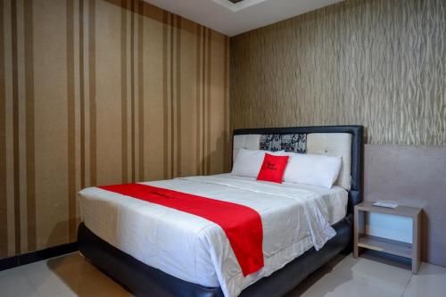 RedDoorz at Jalan Emmy Saelan Palu 2 estrelas em Palu